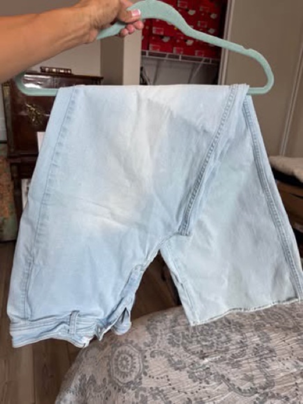 Like new forever 21 Light Wash Denim jeans size 31